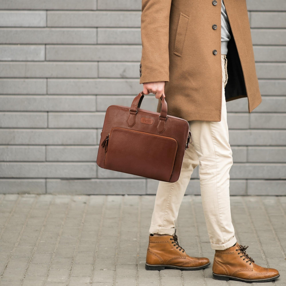 Viva Tan Leather Laptop Bag