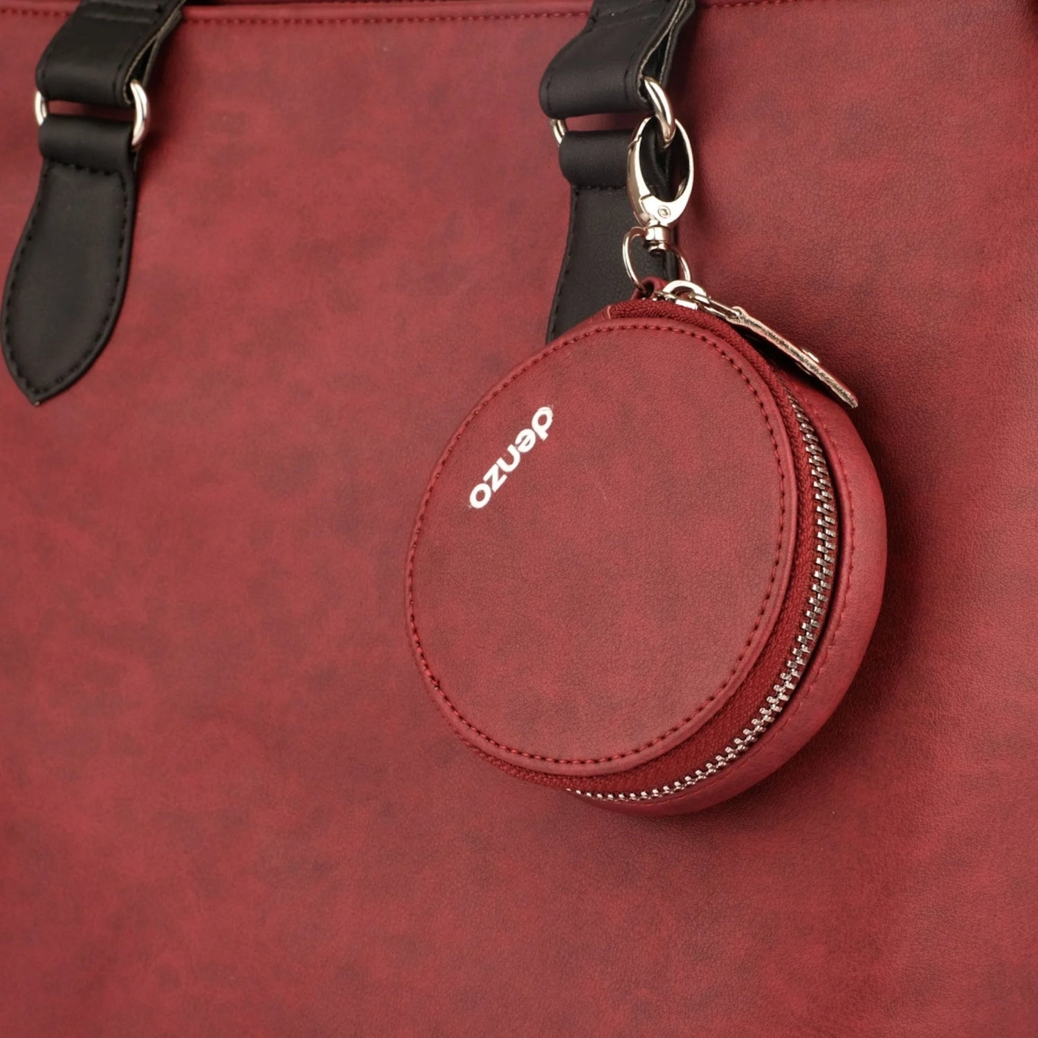 Nest Mini Pouch Cherry Red